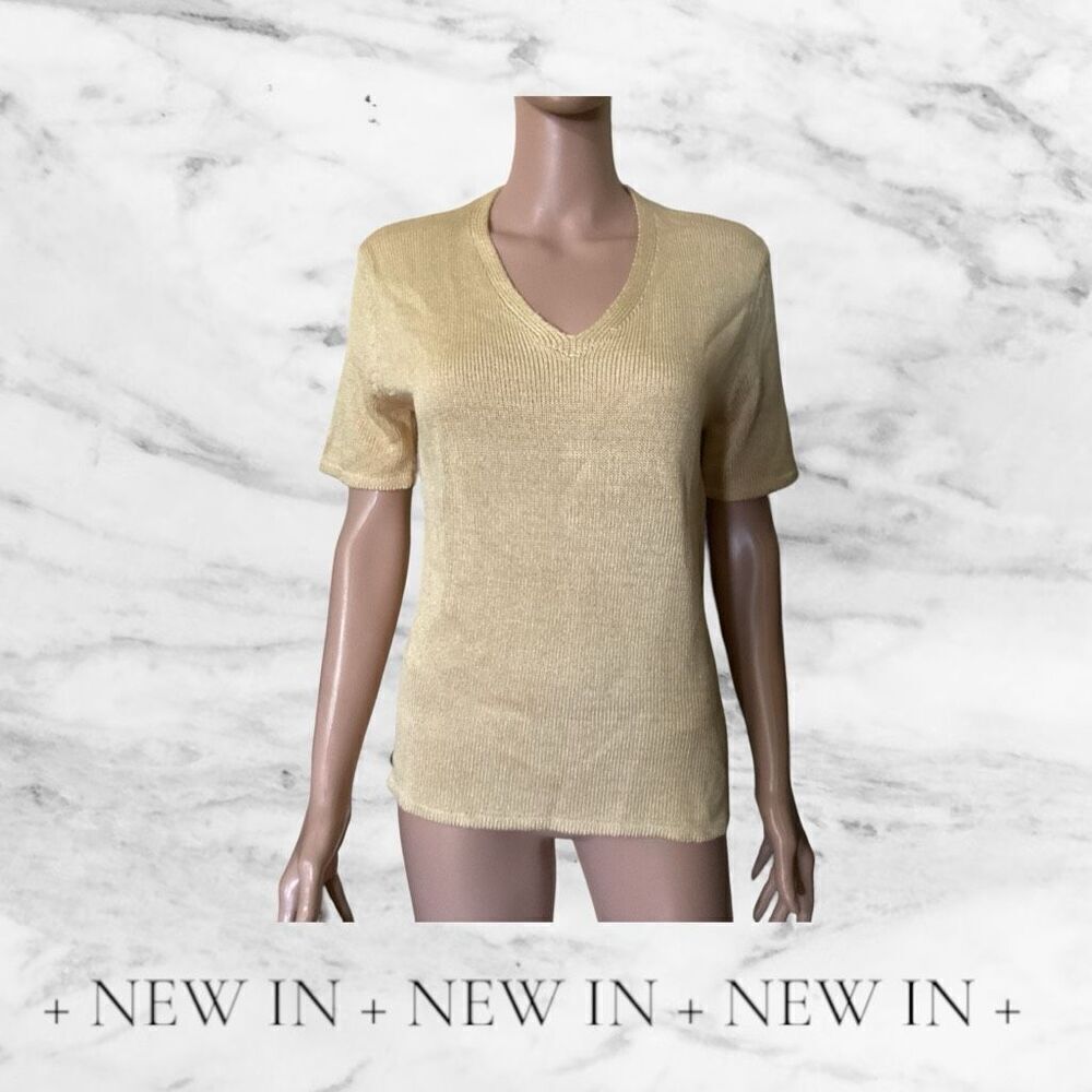Vintage Burberrys Women’s V Neck Sweater M